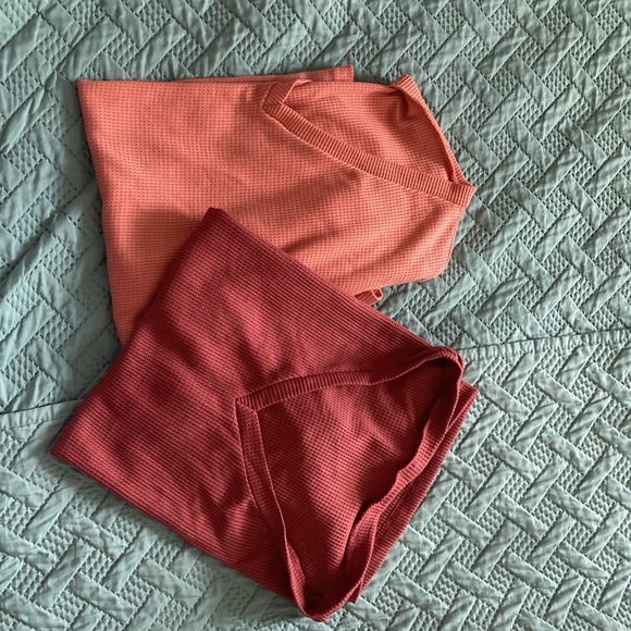 SHEIN short sleeve tops - Picture 2 of 5